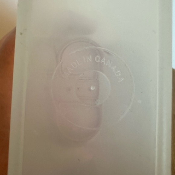 Pair of Vintage Tupperware Spice Shaker Salt Pepper Containers Pink With Lids x2 - Picture 12 of 13